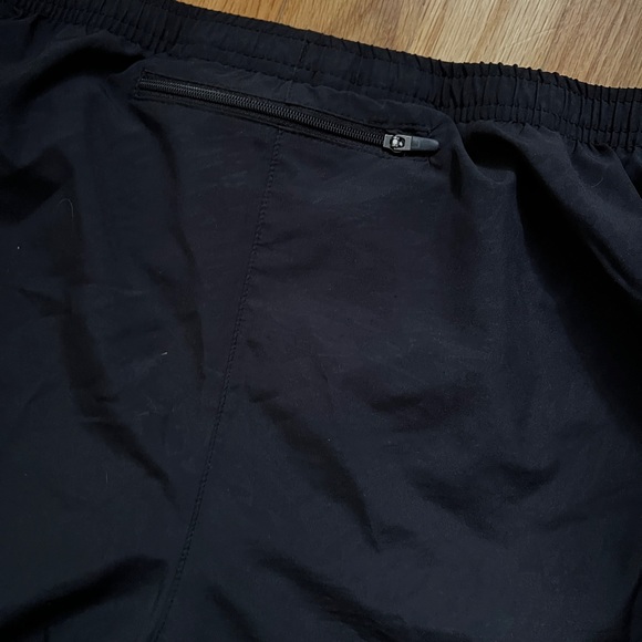 Nike Dri Fit Black Shorts Medium - Picture 6 of 6